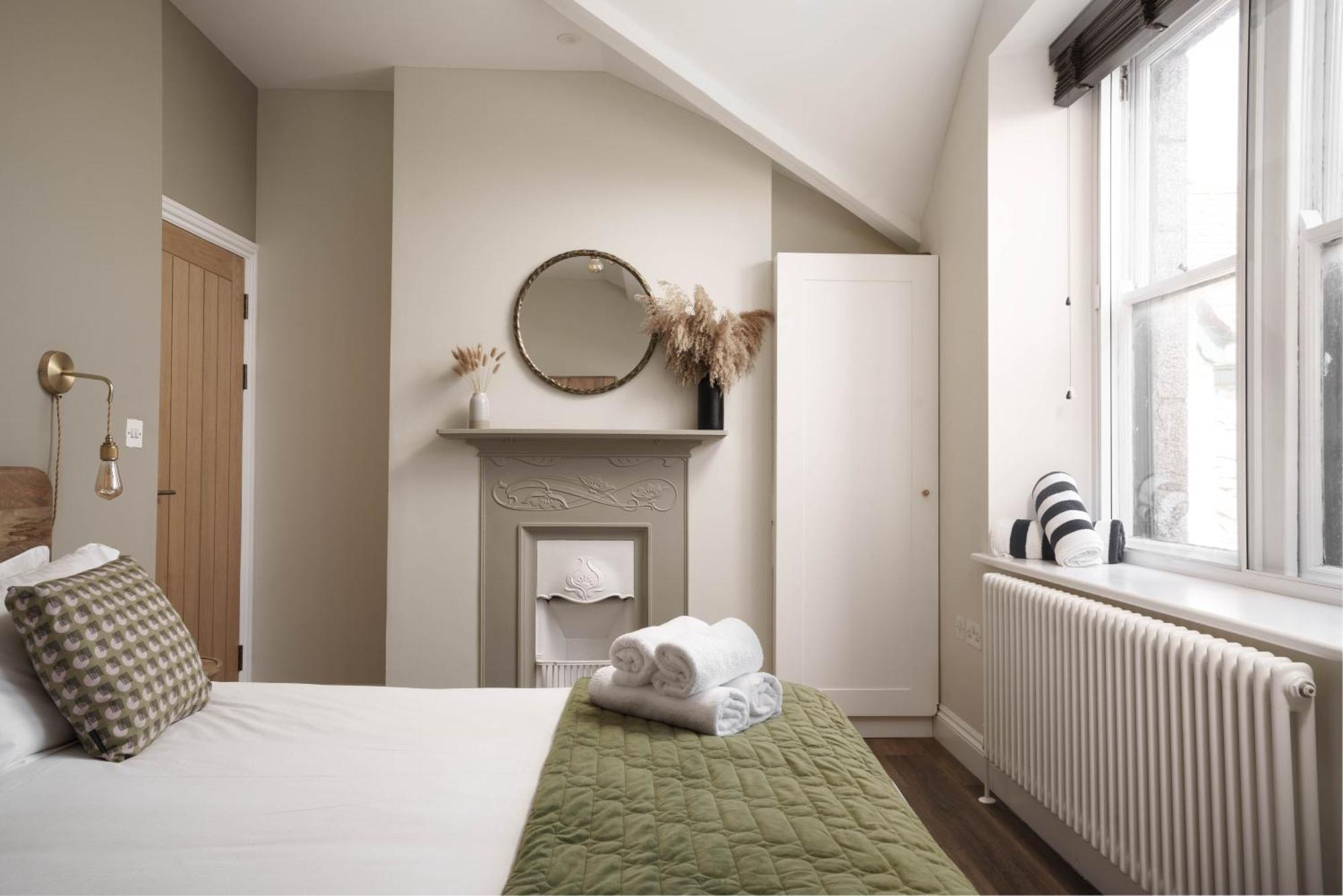 Modern Central One Bedroom Apartment In Penzance Exterior foto